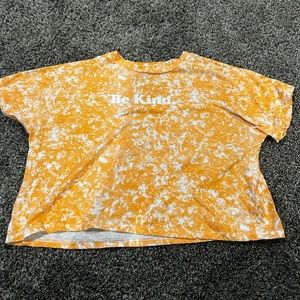 be kind crop tee